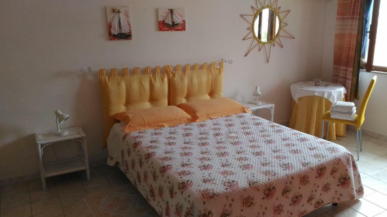 B&B Margherita Calasetta Luaran gambar