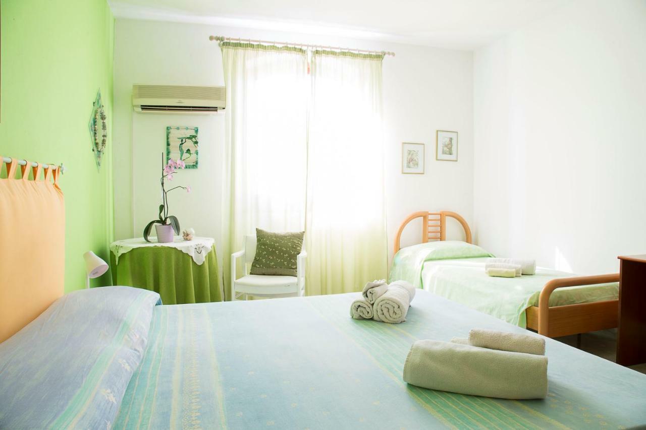 B&B Margherita Calasetta Luaran gambar